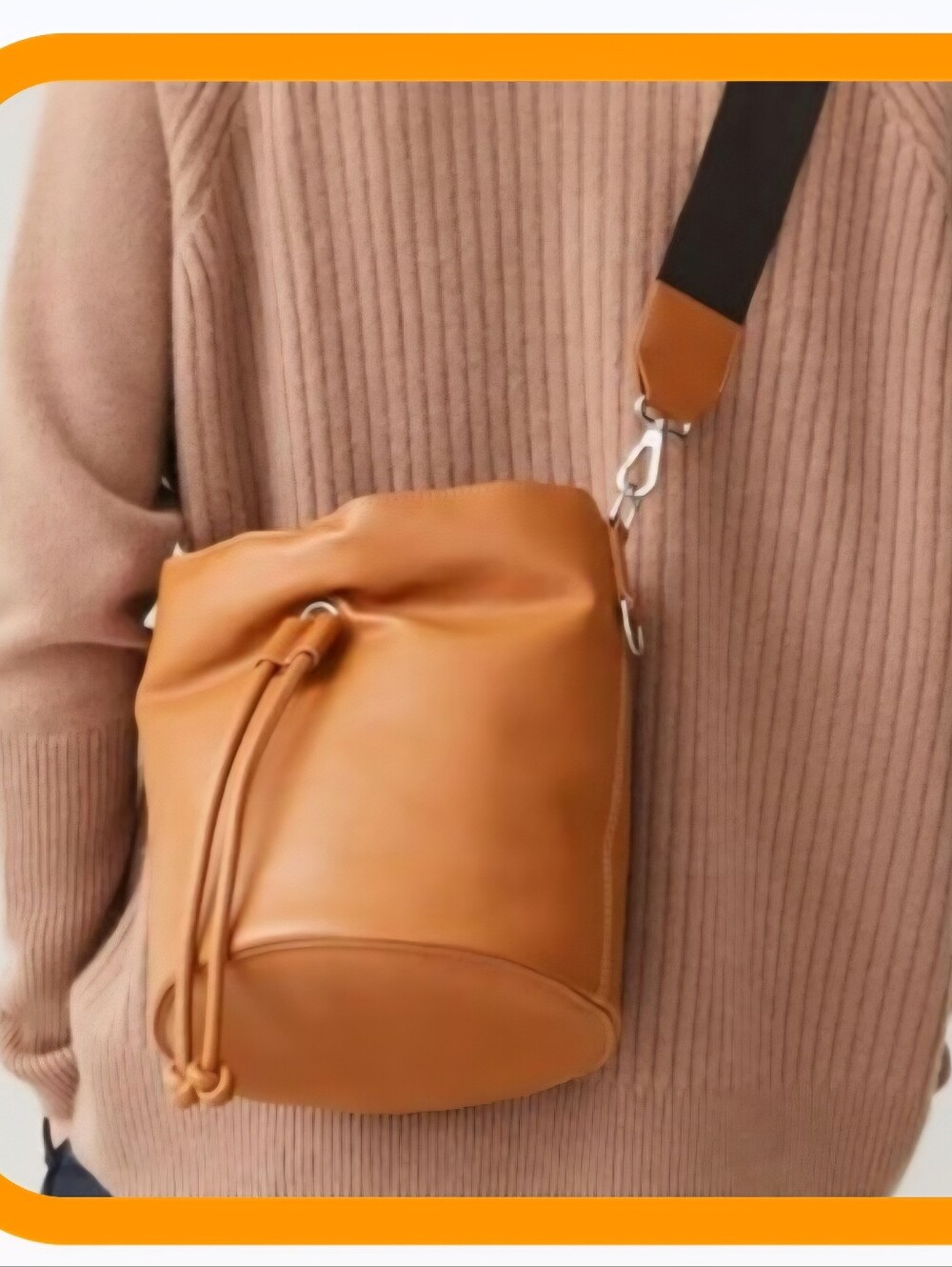 Like New Tan COS Crossbody Purse With Removable Strap